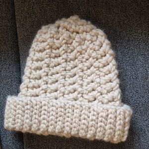 Chunky Knit Cream Beanie
